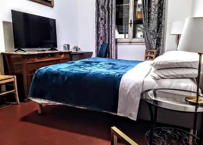 Pensión Nik 4*