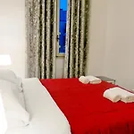 Nik 게스트하우스 4*